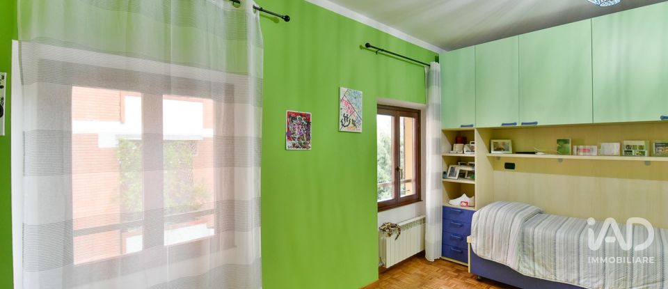 Three-room apartment of 81 m² in Meda (20821)