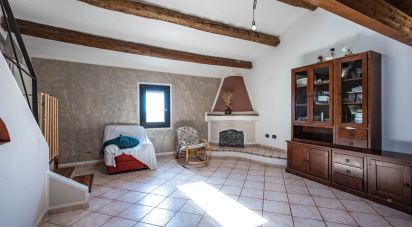 Casa indipendente 5 locali di 420 m² in Argenta (44048)