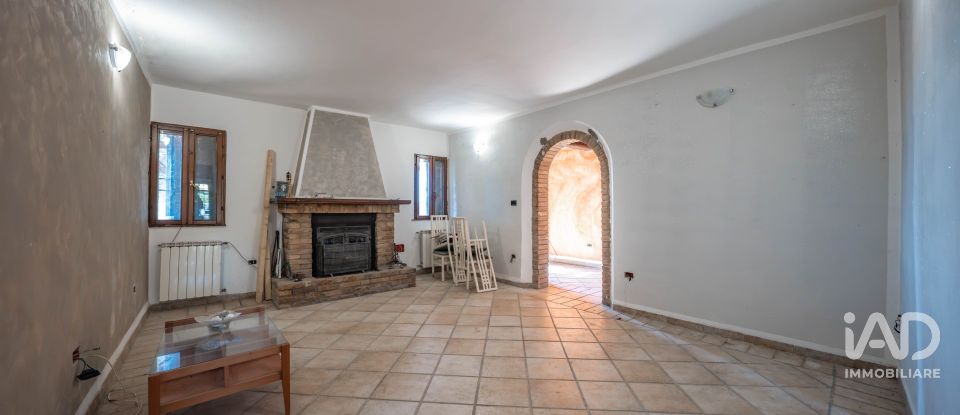 Casa indipendente 5 locali di 420 m² in Argenta (44048)