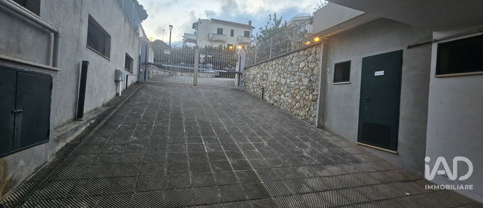 Parking of 27 m² in Borghetto Santo Spirito (17052)