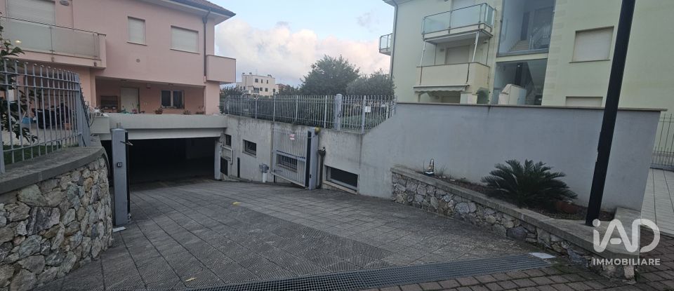 Parking of 27 m² in Borghetto Santo Spirito (17052)