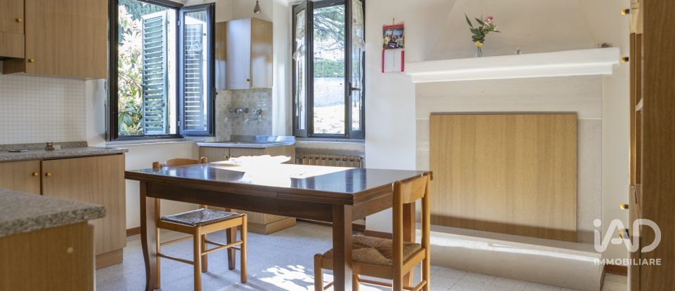 Casa indipendente / Villa 8 locali di 160 m² in Mogliano (62010)