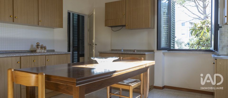 Casa indipendente / Villa 8 locali di 160 m² in Mogliano (62010)