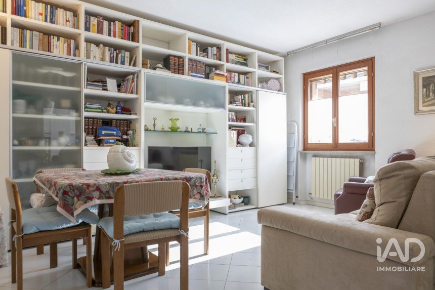 Duplex 4 locali di 160 m² a Ancona (60131)