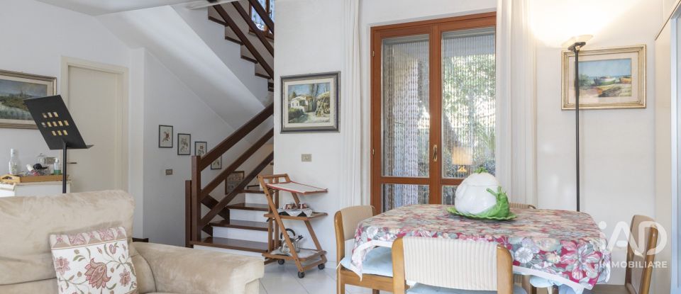 Duplex 4 locali di 160 m² a Ancona (60131)