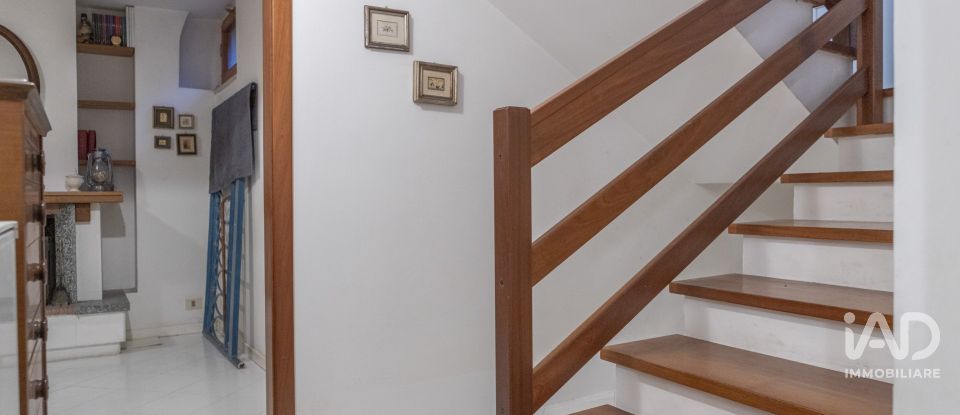 Duplex 4 locali di 160 m² a Ancona (60131)