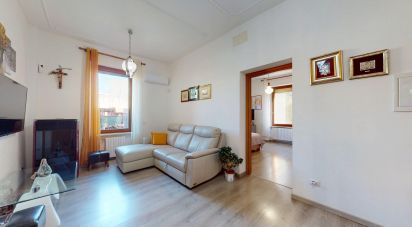 Casa indipendente / Villa 6 locali di 220 m² in Foligno (06034)