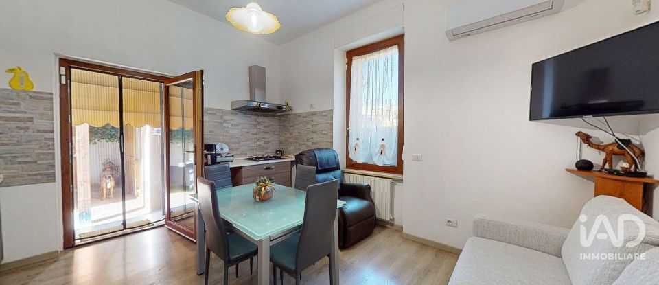 House 6 rooms of 220 m² in Foligno (06034)