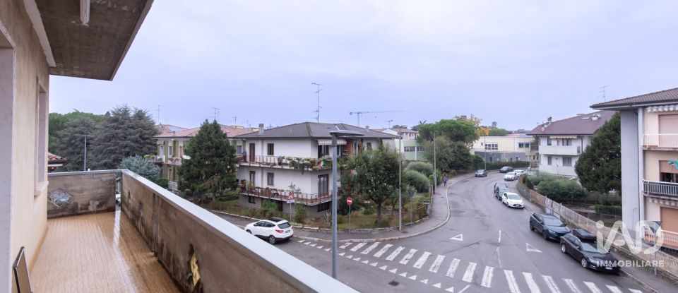 Two-room apartment of 70 m² in Verona (37135)