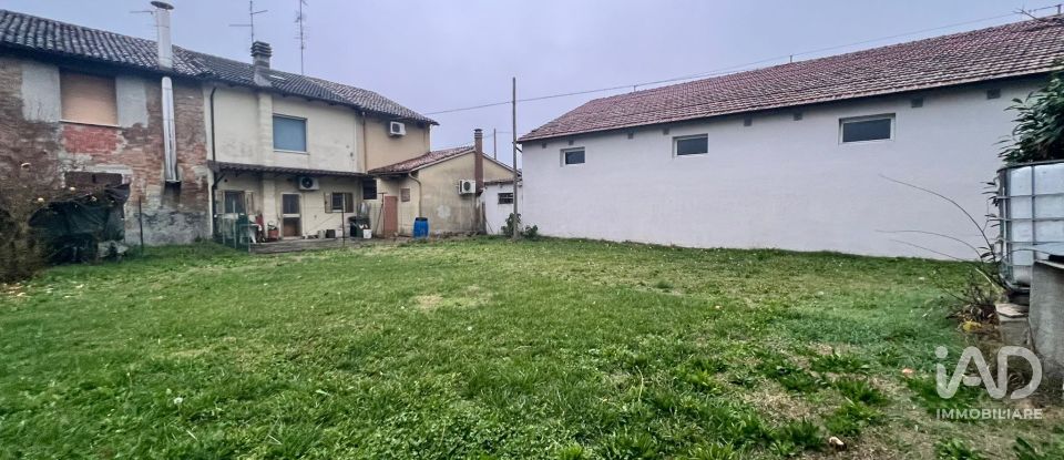 Townhouse 5 rooms of 153 m² in San Felice sul Panaro (41038)