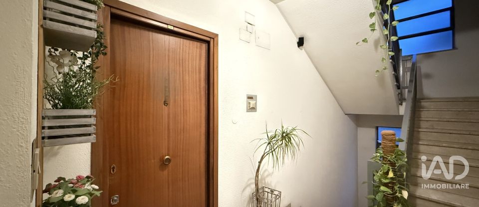 Three-room apartment of 81 m² in Palermo (90135)