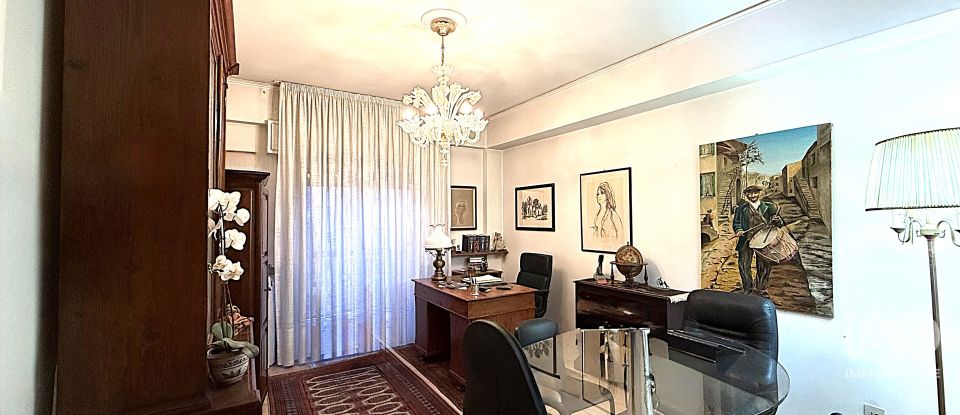 Three-room apartment of 81 m² in Palermo (90135)