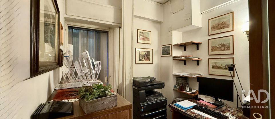 Three-room apartment of 81 m² in Palermo (90135)