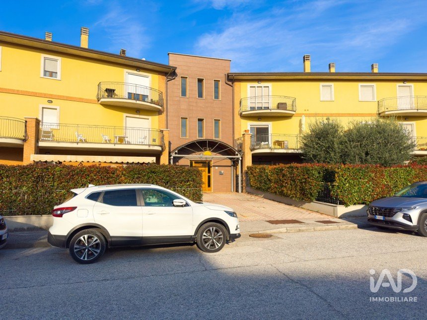 Trilocale di 95 m² a Bastia Umbra (06083)