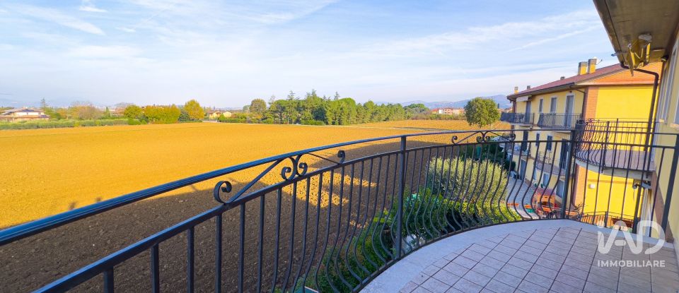 Trilocale di 95 m² a Bastia Umbra (06083)