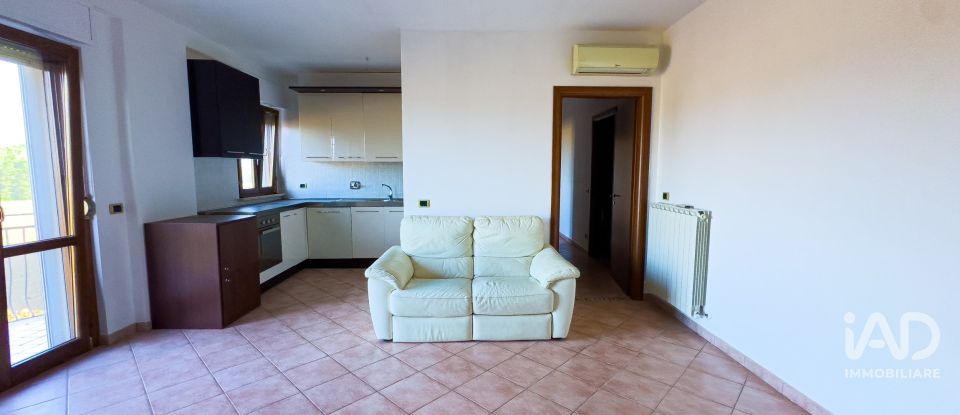 Trilocale di 95 m² a Bastia Umbra (06083)