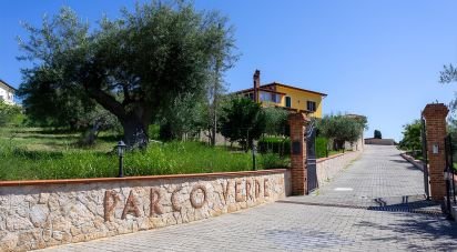 Casale 6 locali di 1.475 m² in Patti (98066)