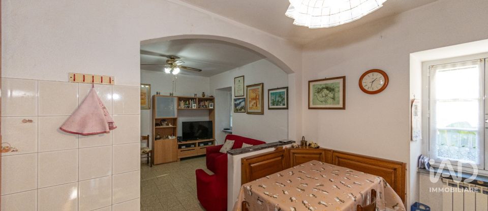 House 4 rooms of 143 m² in Chiavari (16043)