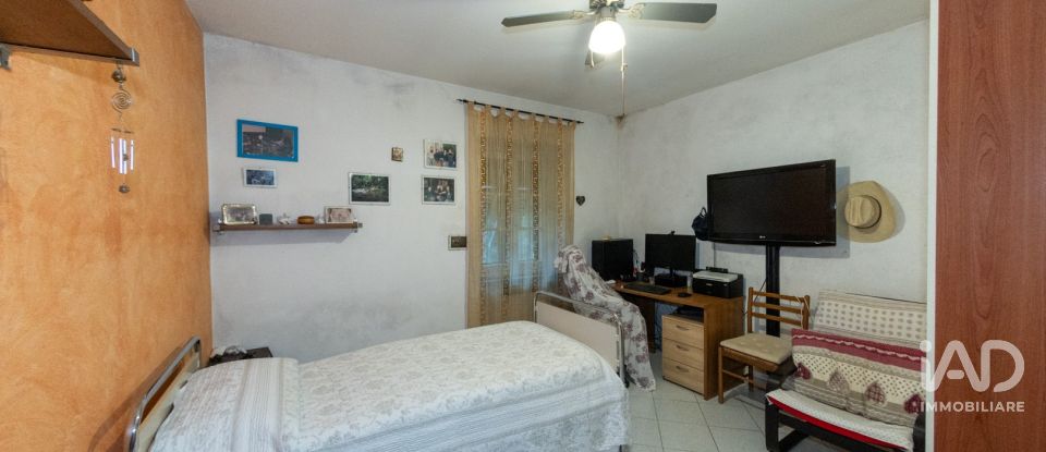 House 4 rooms of 143 m² in Chiavari (16043)