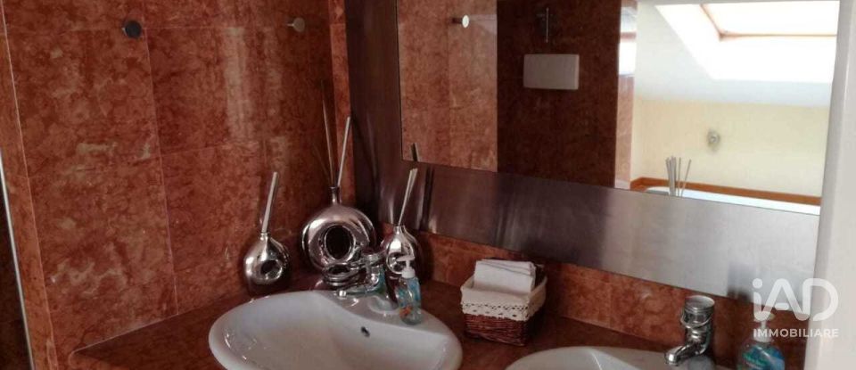 Costruzione di 266 m² in Silvi (64028)