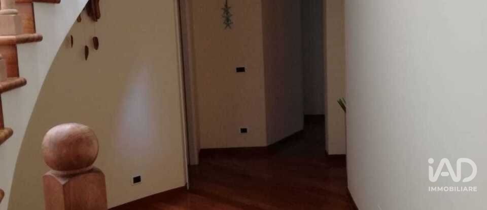 Costruzione di 266 m² in Silvi (64028)