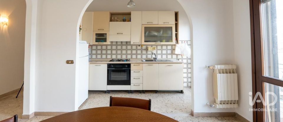 Appartamento 5 locali di 130 m² a Empoli (50053)