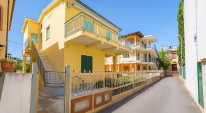 Rifugio 7 locali di 186 m² in Tortoreto (64018)