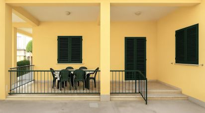 Rifugio 7 locali di 186 m² in Tortoreto (64018)