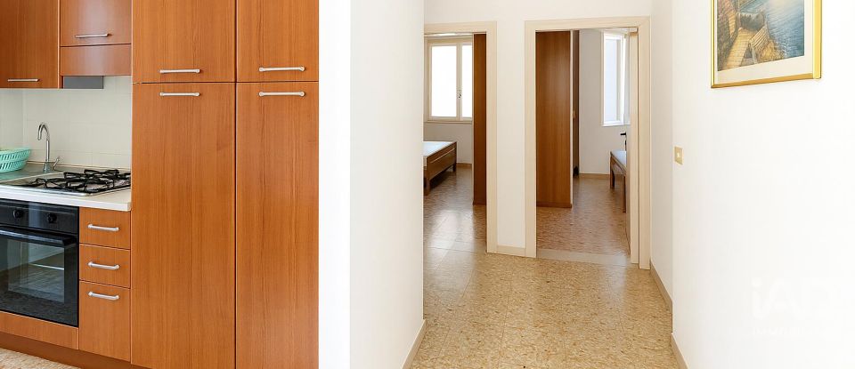 Rifugio 7 locali di 186 m² in Tortoreto (64018)