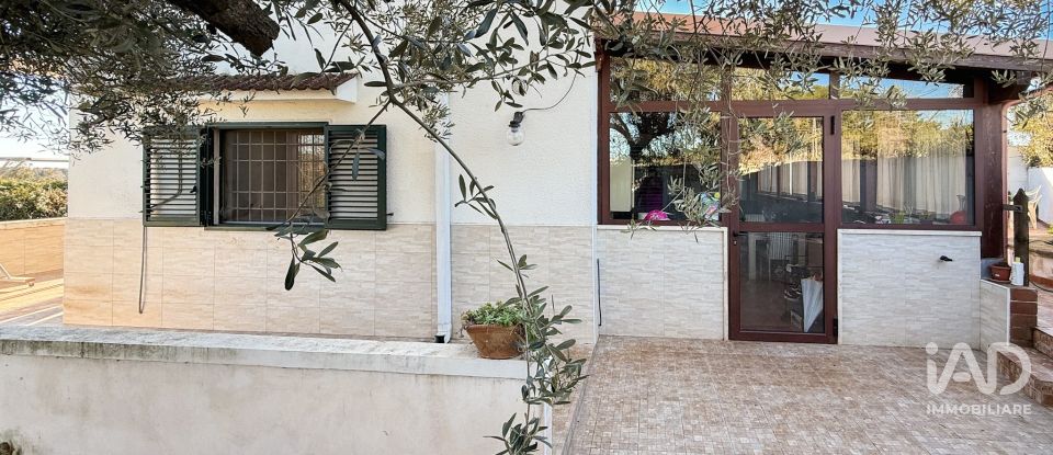 Villa Bifamiliare 7 locali di 110 m² in Martina Franca (74015)