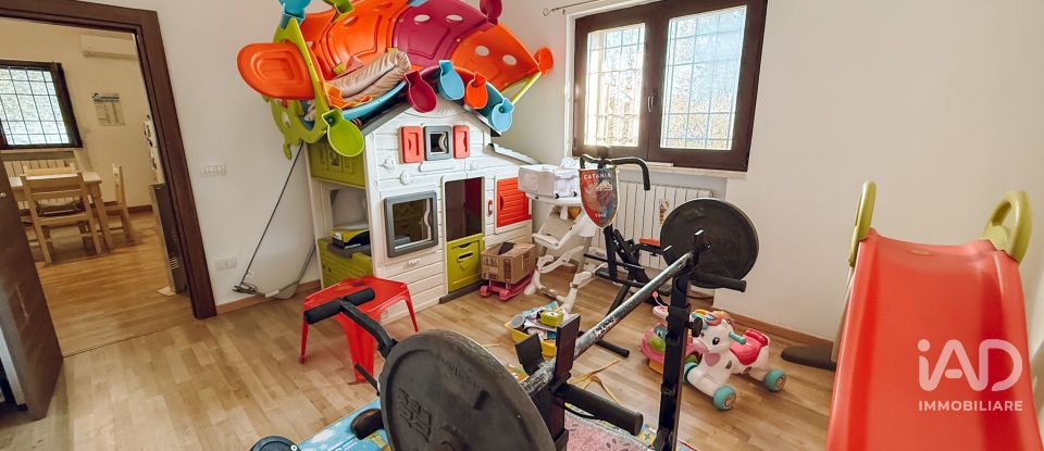 Villa Bifamiliare 7 locali di 110 m² in Martina Franca (74015)