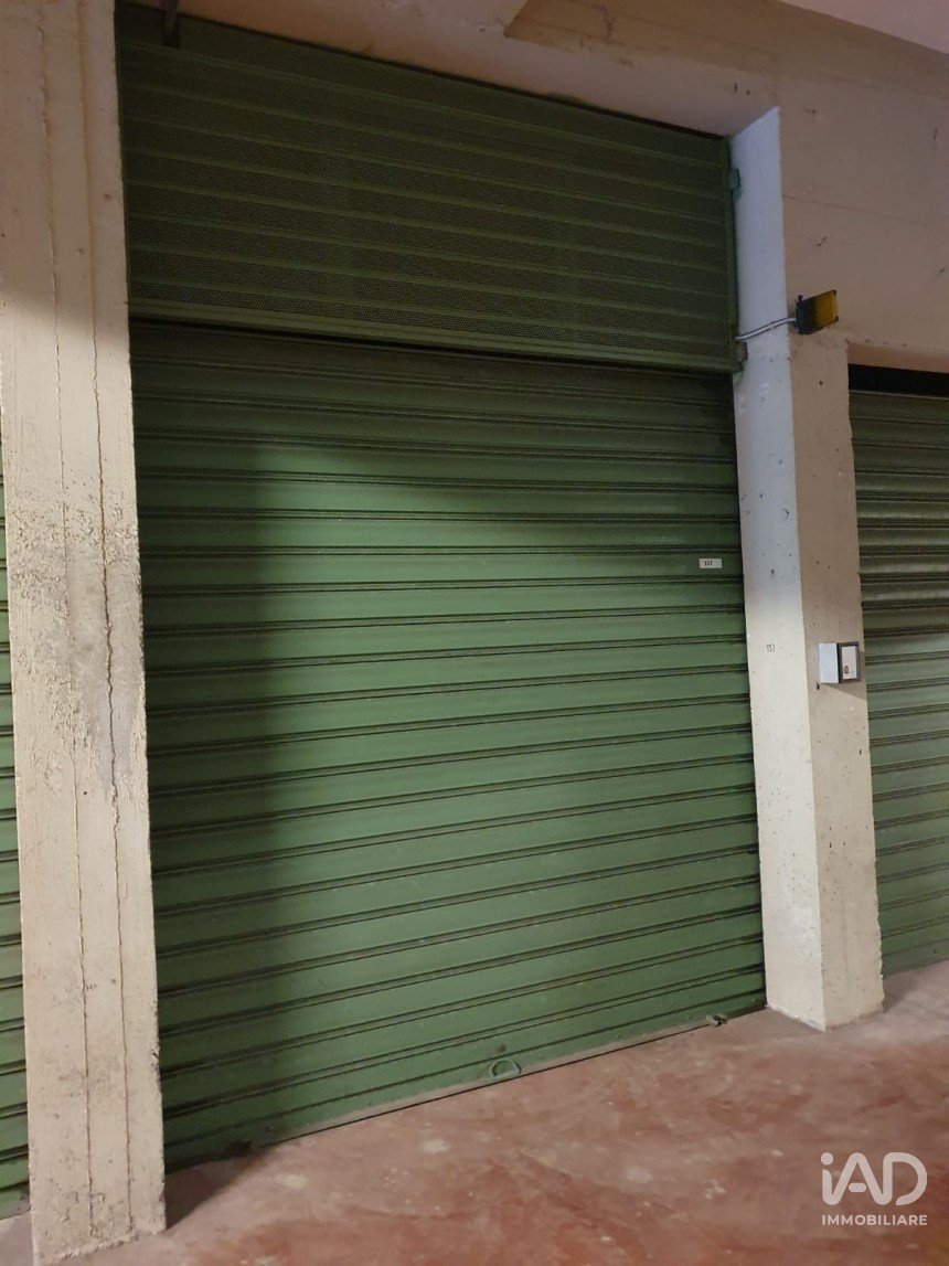 Parking of 10 m² in Arenzano (16011)