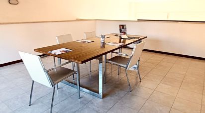 Negozio / locale commerciale di 145 m² in Verona (37136)
