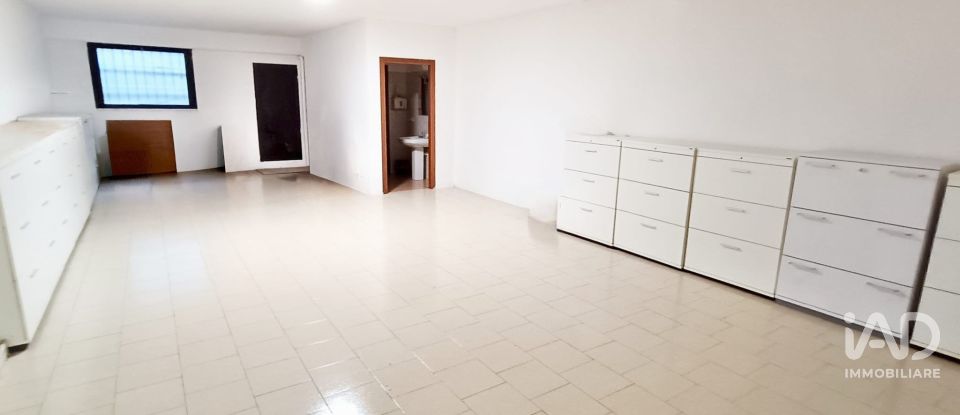 Negozio / locale commerciale di 145 m² in Verona (37136)