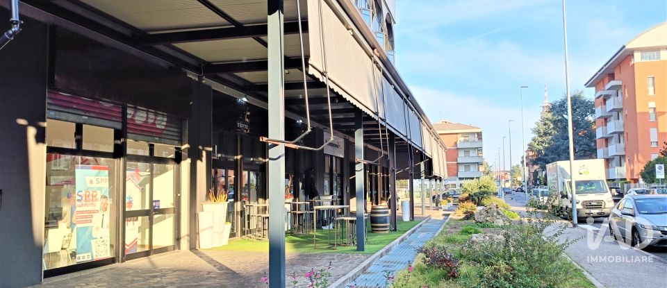 Negozio / locale commerciale di 145 m² in Verona (37136)