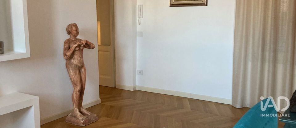 Three-room apartment of 115 m² in Pavia (27100)