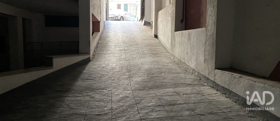 Negozio / locale commerciale di 494 m² in Palermo (90128)