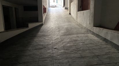 Negozio / locale commerciale di 494 m² in Palermo (90128)