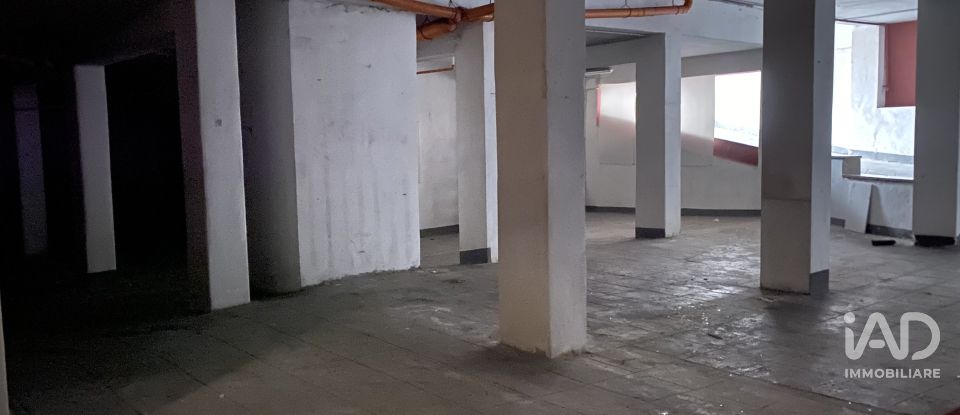 Negozio / locale commerciale di 494 m² in Palermo (90128)