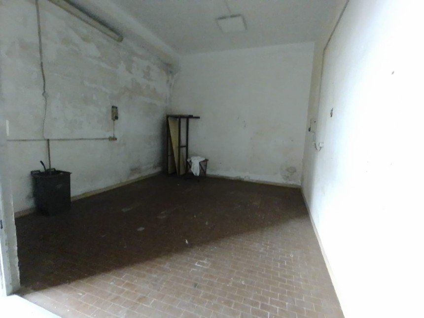 Parking of 24 m² in Toirano (17055)