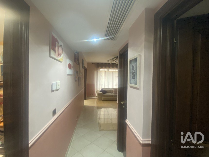 Four-room apartment of 100 m² in Settimo Torinese (10036)