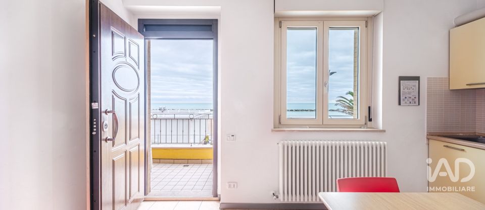 Varie superfici di 563 m² in Civitanova Marche (62012)