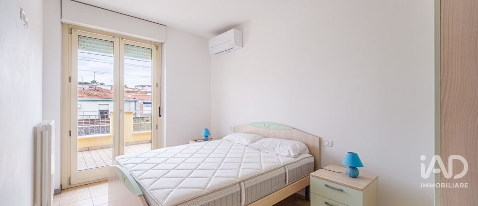 Varie superfici di 563 m² in Civitanova Marche (62012)