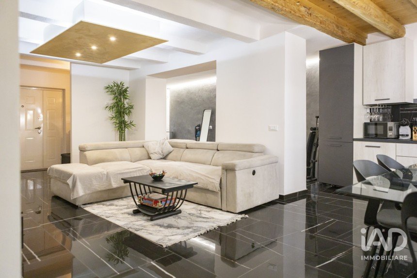 Apartment 5 rooms of 114 m² in Castelbellino (60030)