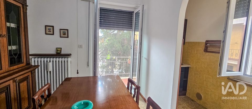 Appartamento 5 locali di 150 m² a Spello (06038)