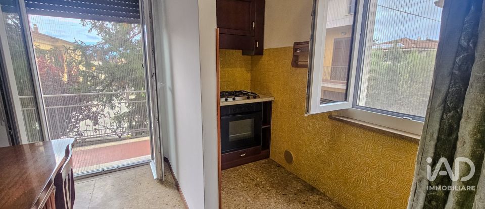 Appartamento 5 locali di 150 m² a Spello (06038)