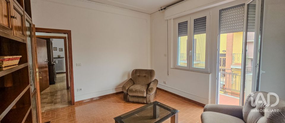 Appartamento 5 locali di 150 m² a Spello (06038)