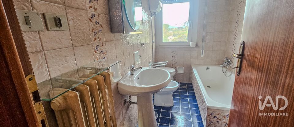 Appartamento 5 locali di 150 m² a Spello (06038)