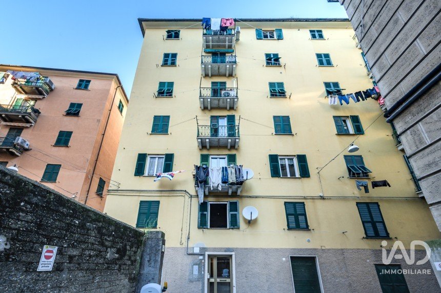 Apartment 6 rooms of 79 m² in Genova (16162)