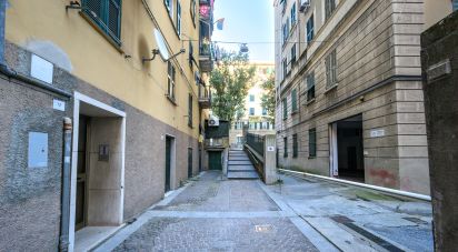 Appartamento 6 locali di 79 m² a Genova (16162)